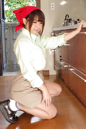 Home cleaning Aimi Tokita takes off her uniform to show her pussy