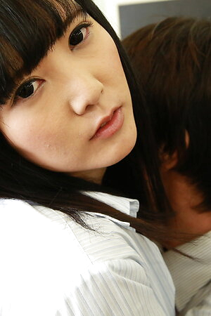 Yui Watanabe is aroused by her colleague in her office
