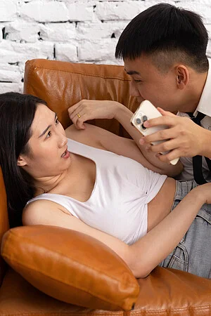 Li Er Is Blackmailed Into Raw Sex By Perverse Tax Collector