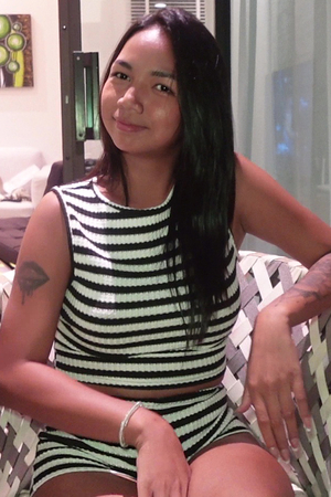 Hot Thai Lana offers up mouth and pussy hole for a fevered fucking in Bangkok